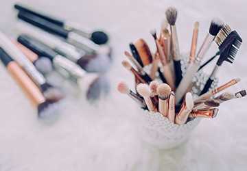 Top 10 Beauty Tools for Flawless Makeup Application